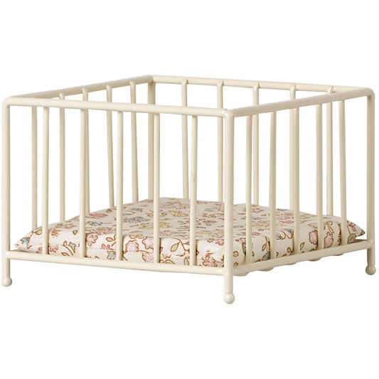 Maileg Playpen, My